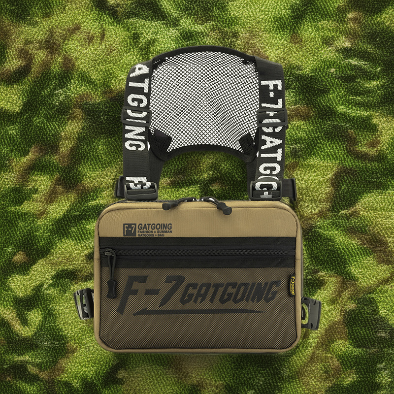 2022 Camo Tactical Chest Bag - Men's Functional Vest for Camping & Locomotive Trend